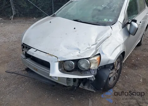 2014 Chevrolet Sonic Lt Auto из США, поврежденный, VIN 1G1JC5SH6E4122804